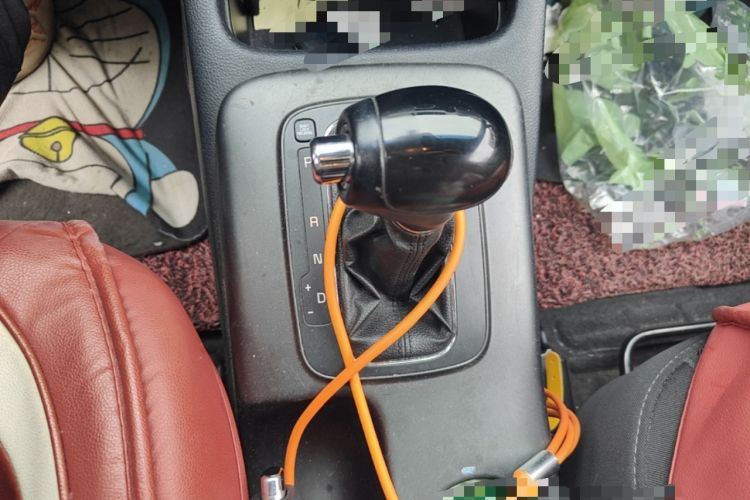 Used Kia K3 2013 1.6L Automatic GLS Gear Lever