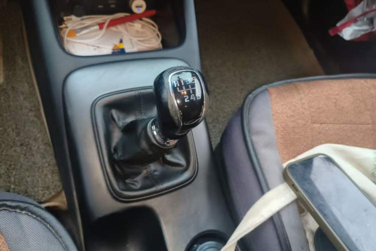 Used Kia K3 2013 1.6L Manual GLS Gear Lever