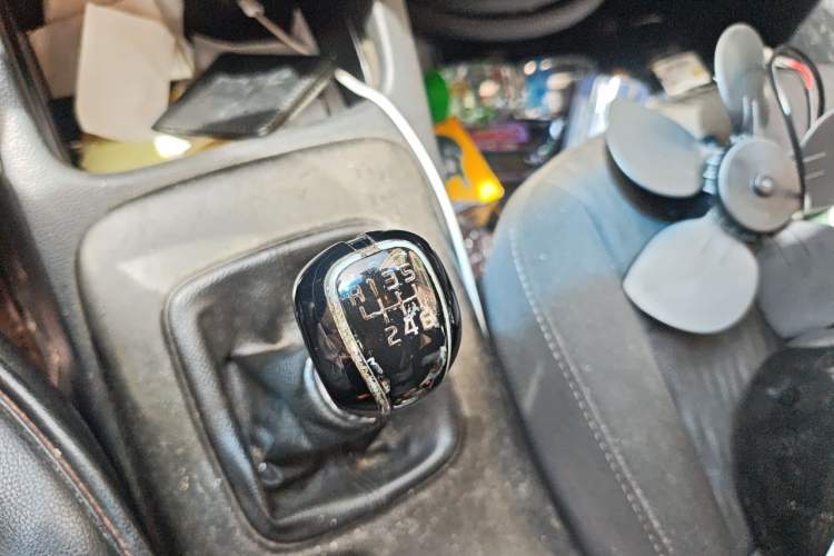 Used Kia K3 2013 1.6L Manual GLS Gear Lever
