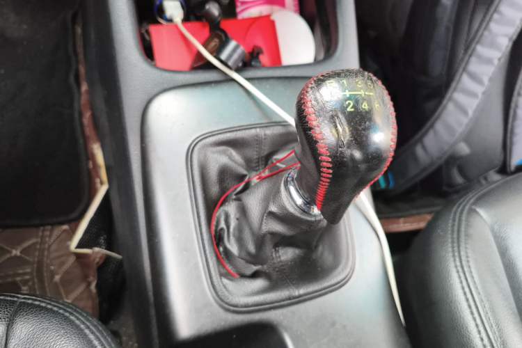 Used Kia K3 2013 1.6L Manual GLS Gear Lever