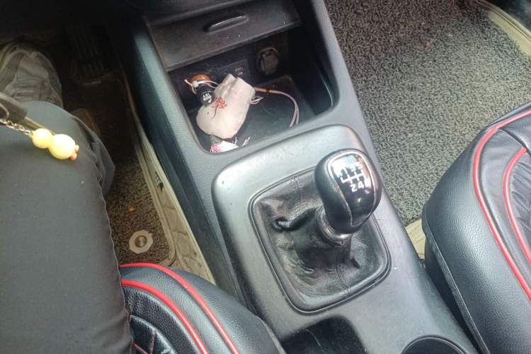 Used Kia K3 2013 1.6L Manual GLS Gear Lever