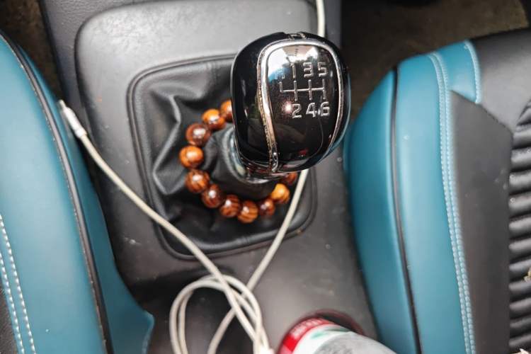 Used Kia K3 2013 1.6L Manual GLS Gear Lever