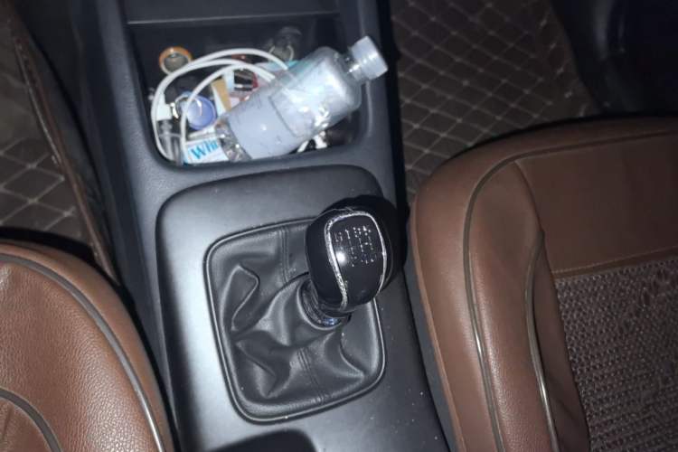 Used Kia K3 2013 1.6L Manual GLS Gear Lever