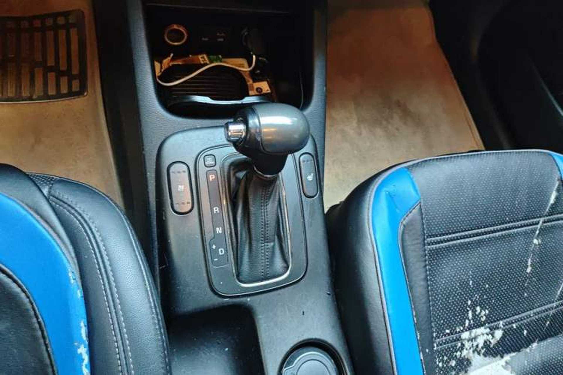 Used Kia K3 2013 1.6L Automatic Premium Gear Lever