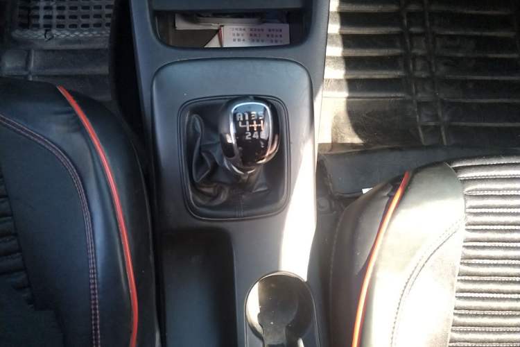 Used Kia K3 2013 1.6L Manual GLS Gear Lever