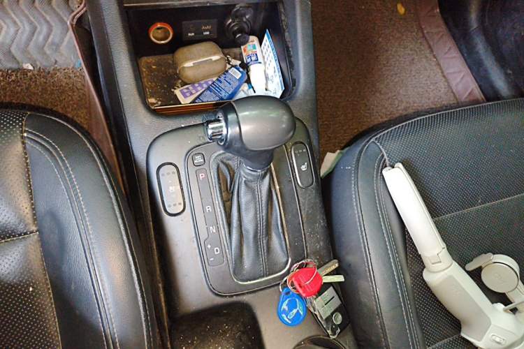Used Kia K3 2013 1.8L Automatic Premium Gear Lever