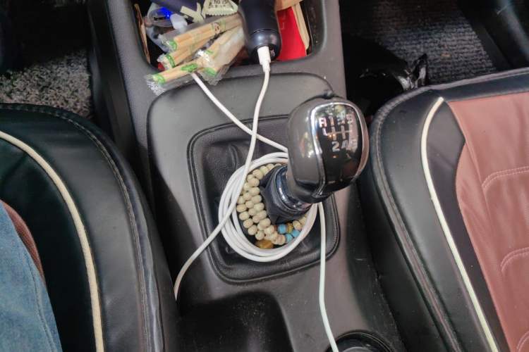 Used Kia K3 2013 1.6L Manual GLS Gear Lever