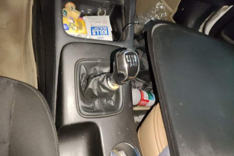 Used Kia K3 2013 1.6L Manual GLS Gear Lever