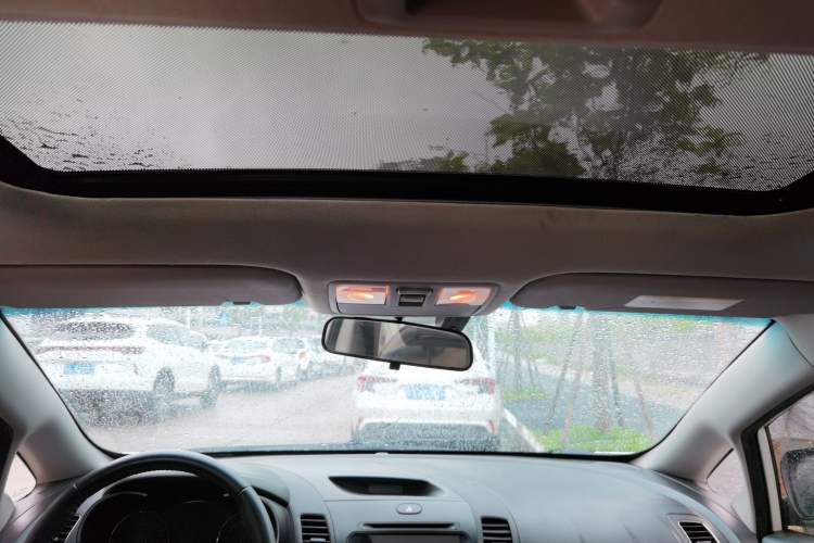Used Kia K3 2013 1.6L Automatic DLX Headliner