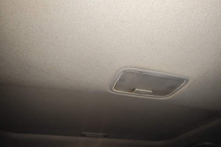 Used Kia K3 2013 1.6L Automatic GLS Headliner