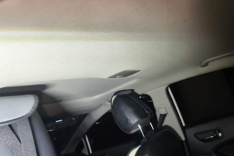 Used Kia K3 2013 1.6L Automatic DLX Headliner