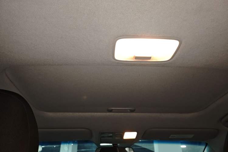 Used Kia K3 2013 1.6L Automatic GLS Headliner