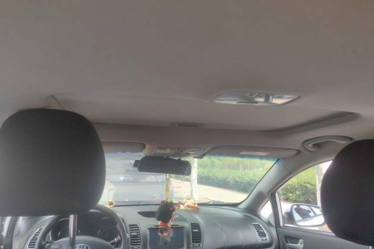 Used Kia K3 2013 1.6L Automatic GLS Headliner