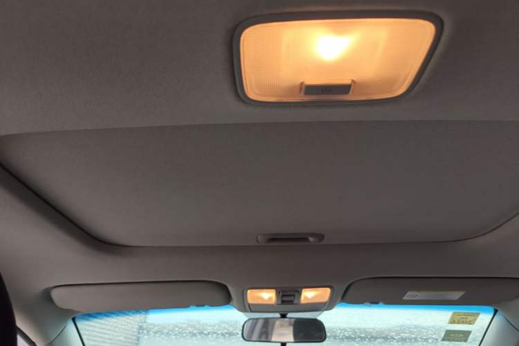 Used Kia K3 2013 1.6L Manual GLS Headliner