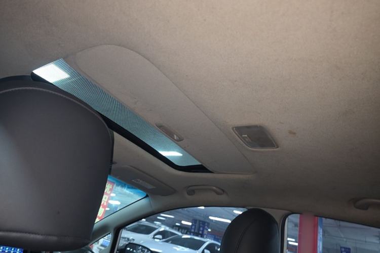 Used Kia K3 2013 1.6L Automatic GLS Headliner