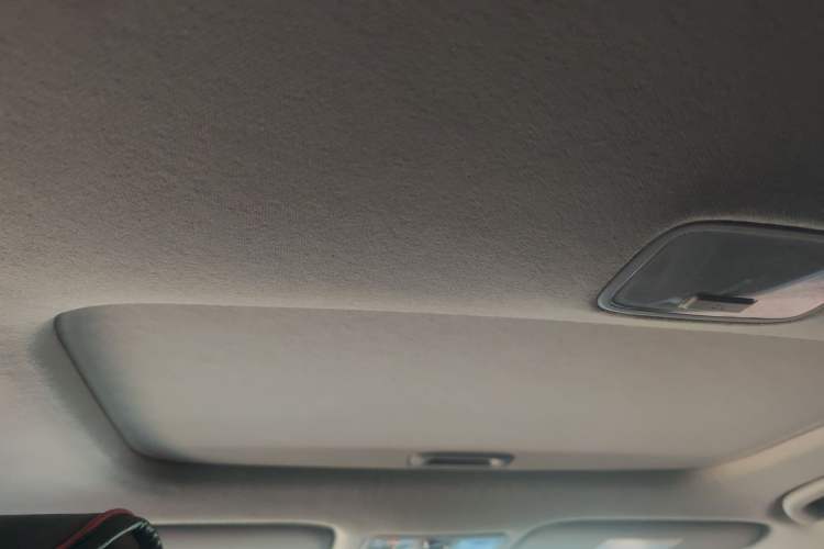 Used Kia K3 2013 1.6L Automatic GLS Headliner