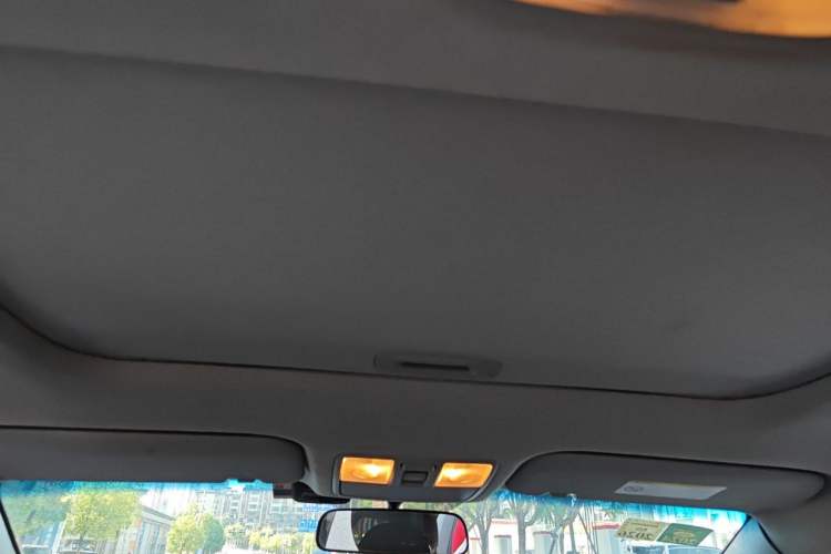 Used Kia K3 2013 1.6L Manual GLS Headliner