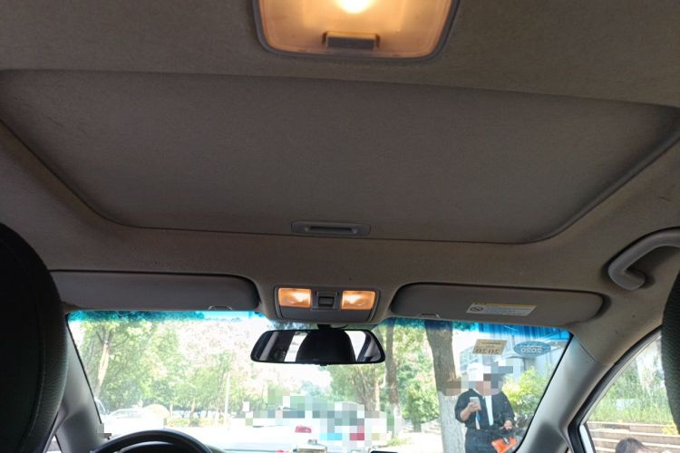 Used Kia K3 2013 1.6L Automatic GLS Headliner