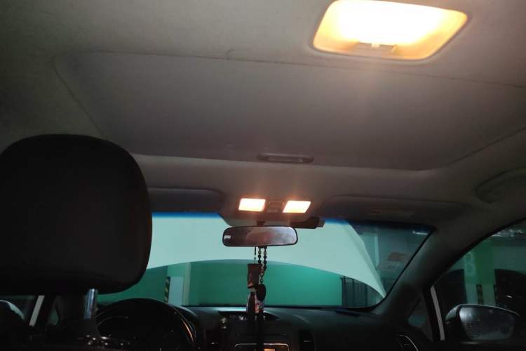 Used Kia K3 2013 1.6L Automatic GLS Headliner