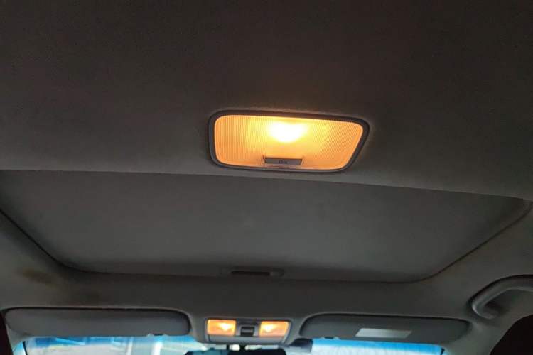 Used Kia K3 2013 1.6L Automatic Premium Headliner