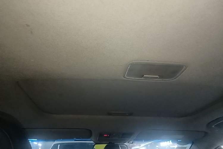 Used Kia K3 2013 1.6L Automatic DLX Headliner