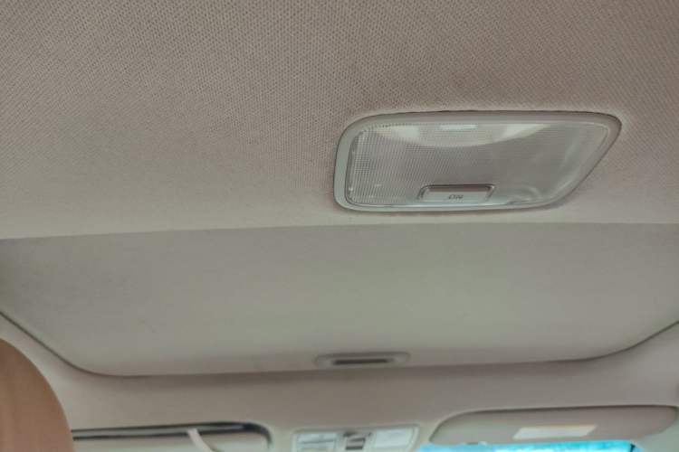 Used Kia K3 2013 1.6L Automatic GLS Headliner