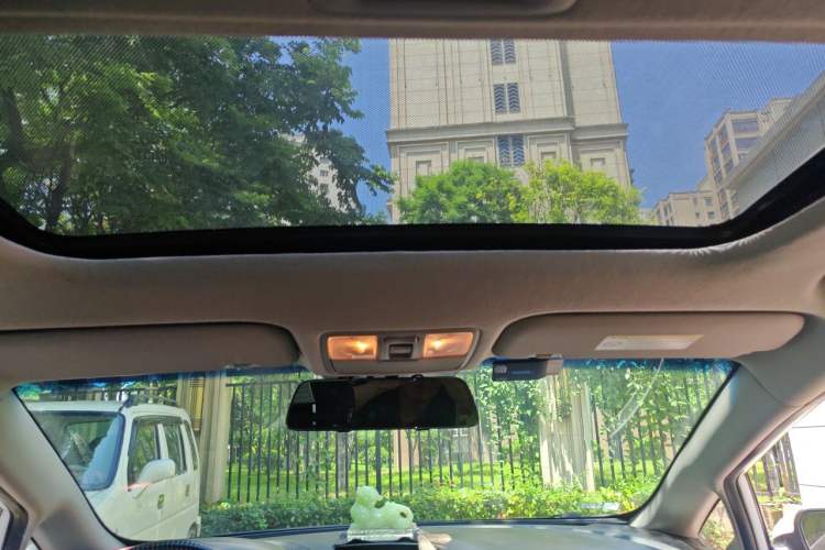 Used Kia K3 2013 1.6L Automatic DLX Headliner