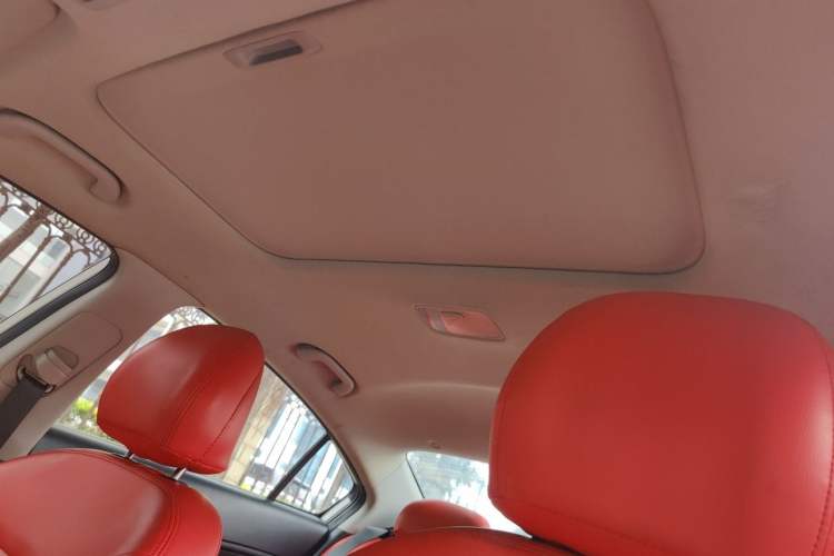 Used Kia K3 2013 1.6L Automatic GLS Headliner