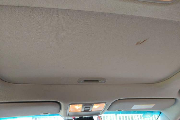 Used Kia K3 2013 1.6L Automatic GLS Headliner