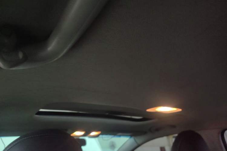 Used Kia K3 2013 1.6L Automatic GLS Headliner