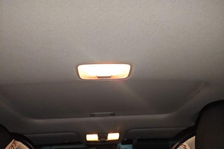 Used Kia K3 2013 1.6L Automatic GLS Headliner