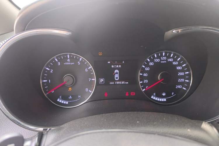 Used Kia K3 2013 1.6L Automatic GLS Instrument Cluster
