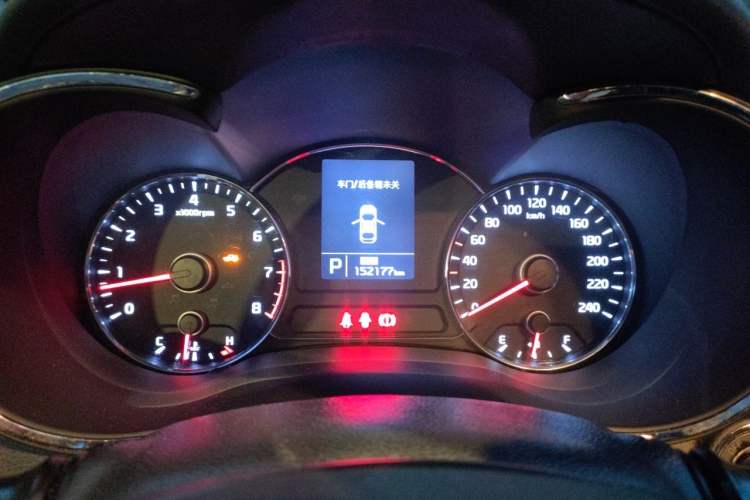 Used Kia K3 2013 1.6L Automatic DLX Instrument Cluster