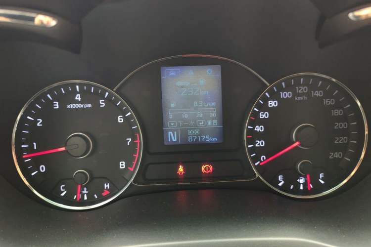 Used Kia K3 2013 1.6L Automatic DLX Instrument Cluster