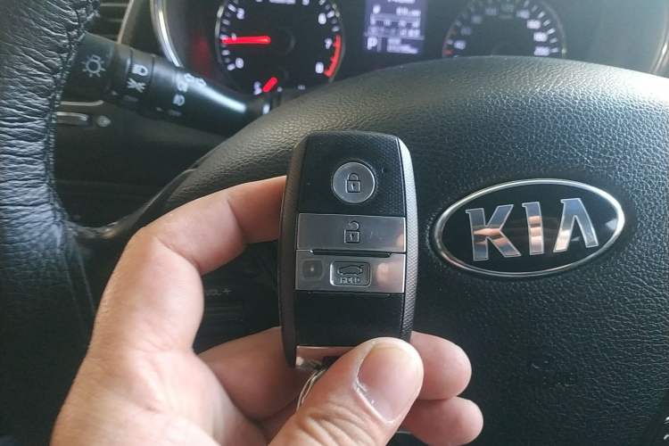Used Kia K3 2013 1.6L Automatic GLS Interior 1