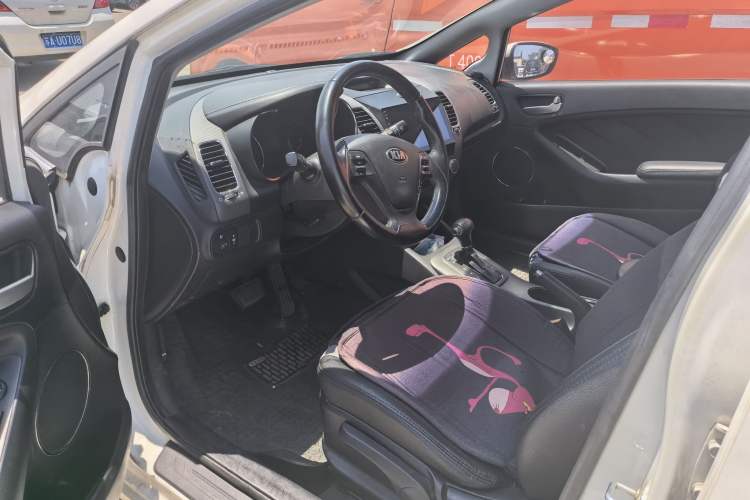 Used Kia K3 2013 1.6L Automatic GLS Interior 1