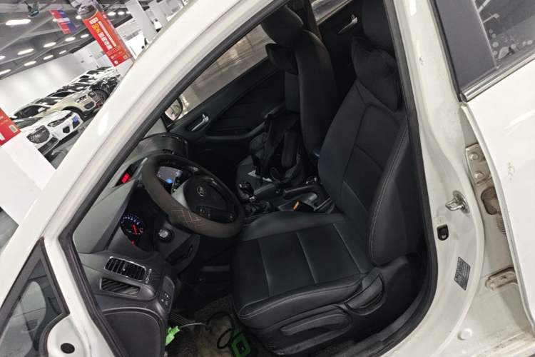 Used Kia K3 2013 1.6L Manual GLS Left Front Seat