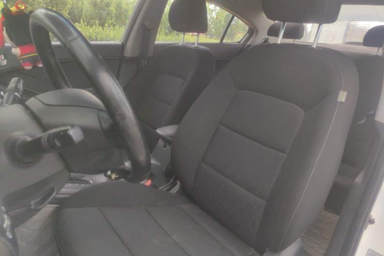 Used Kia K3 2013 1.6L Automatic GLS Left Front Seat