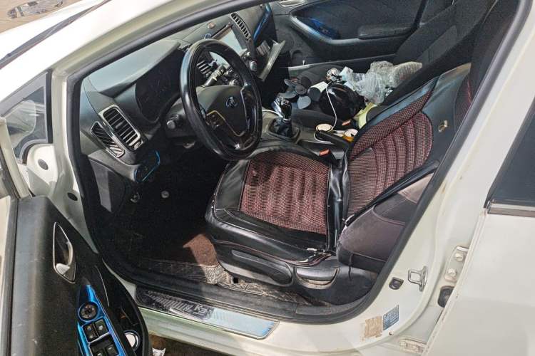 Used Kia K3 2013 1.6L Manual GLS Left Front Seat