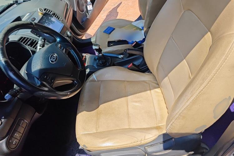 Used Kia K3 2013 1.6L Manual GLS Left Front Seat