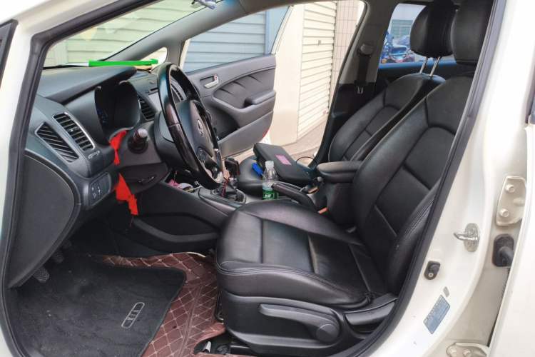 Used Kia K3 2013 1.6L Manual GLS Left Front Seat