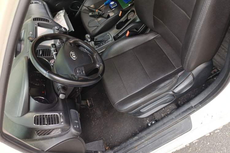Used Kia K3 2013 1.6L Automatic GLS Left Front Seat