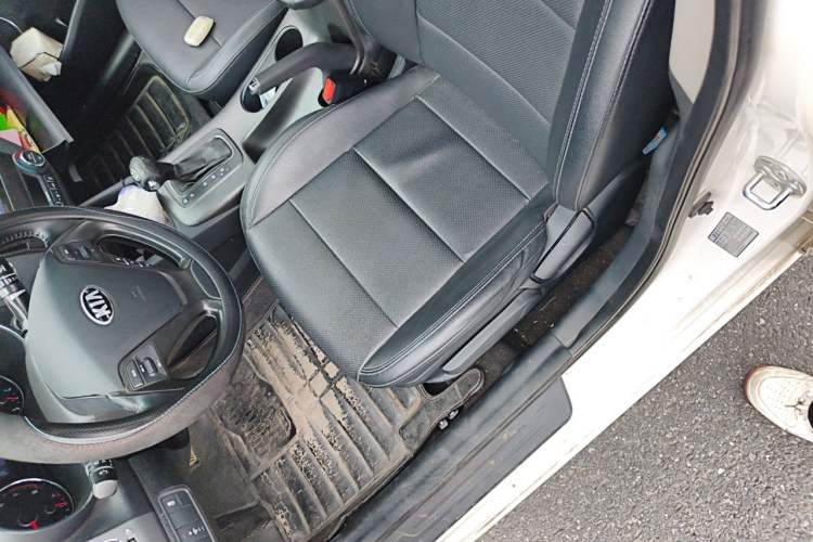 Used Kia K3 2013 1.6L Automatic DLX Left Front Seat