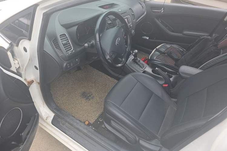 Used Kia K3 2013 1.6L Automatic DLX Left Front Seat