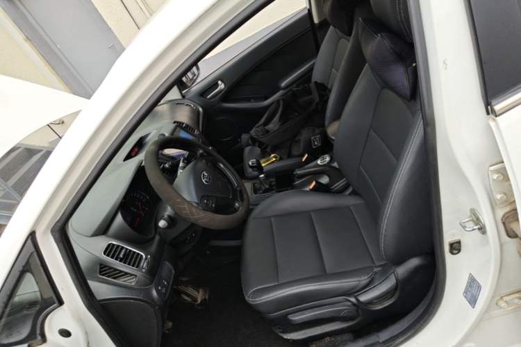 Used Kia K3 2013 1.6L Manual GLS Left Front Seat
