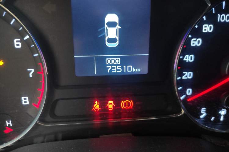 Used Kia K3 2013 1.6L Manual GLS Odometer Close Up