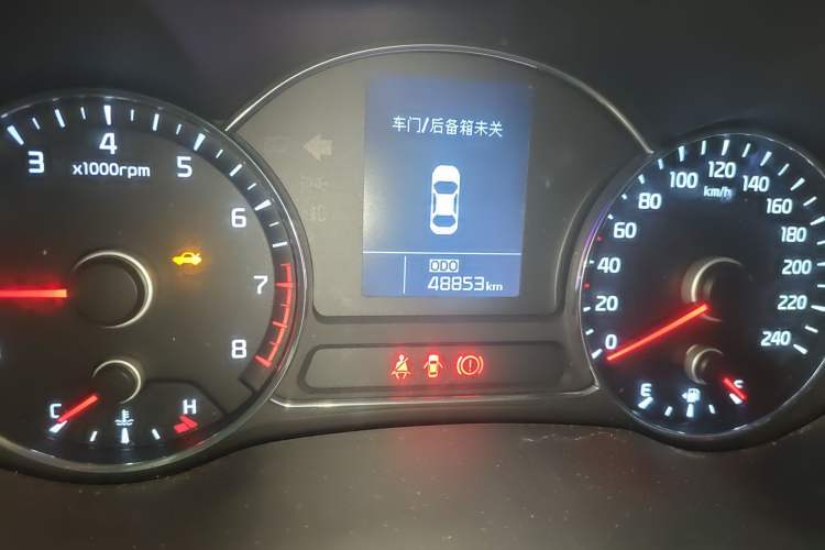 Used Kia K3 2013 1.6L Manual GLS Odometer Close Up