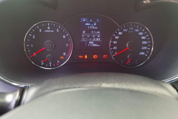 Used Kia K3 2013 1.6L Manual GLS Odometer Close Up