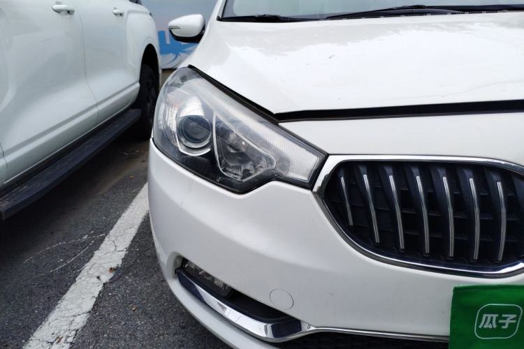 Used Kia K3 2013 1.6L Automatic DLX Right Front Headlight