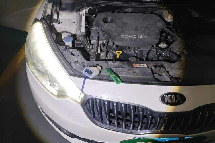 Used Kia K3 2013 1.6L Automatic GLS Right Front Headlight